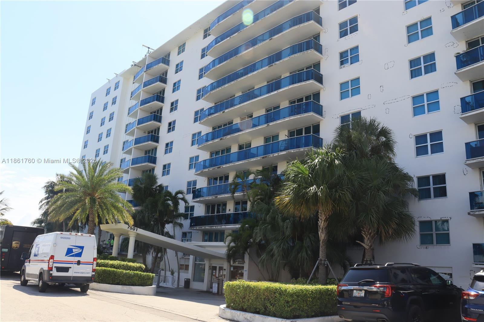 a car parked in front of a building