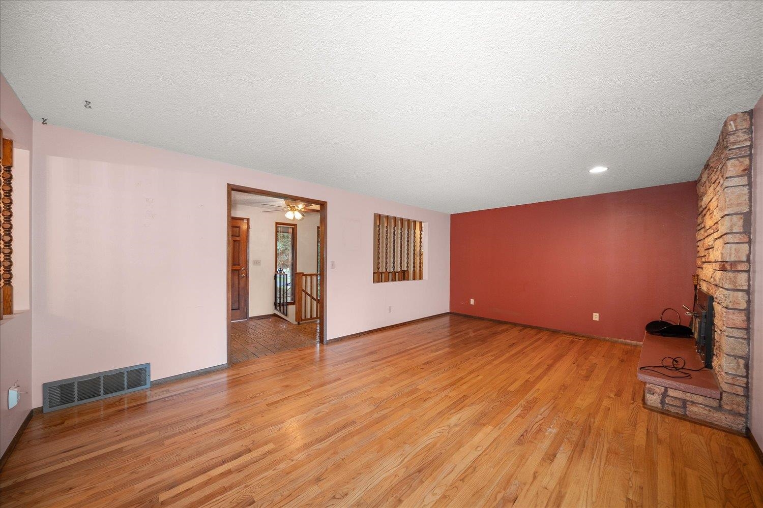 5209 West Myrtlewood Court Spokane, WA 99208 - Photo 7 of 40