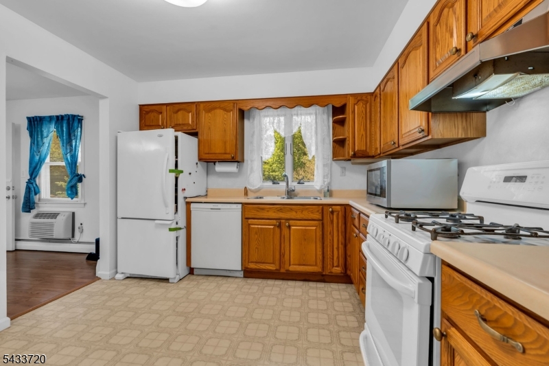 79 Dean Road Mendham, NJ 07945 - Photo 12 of 32