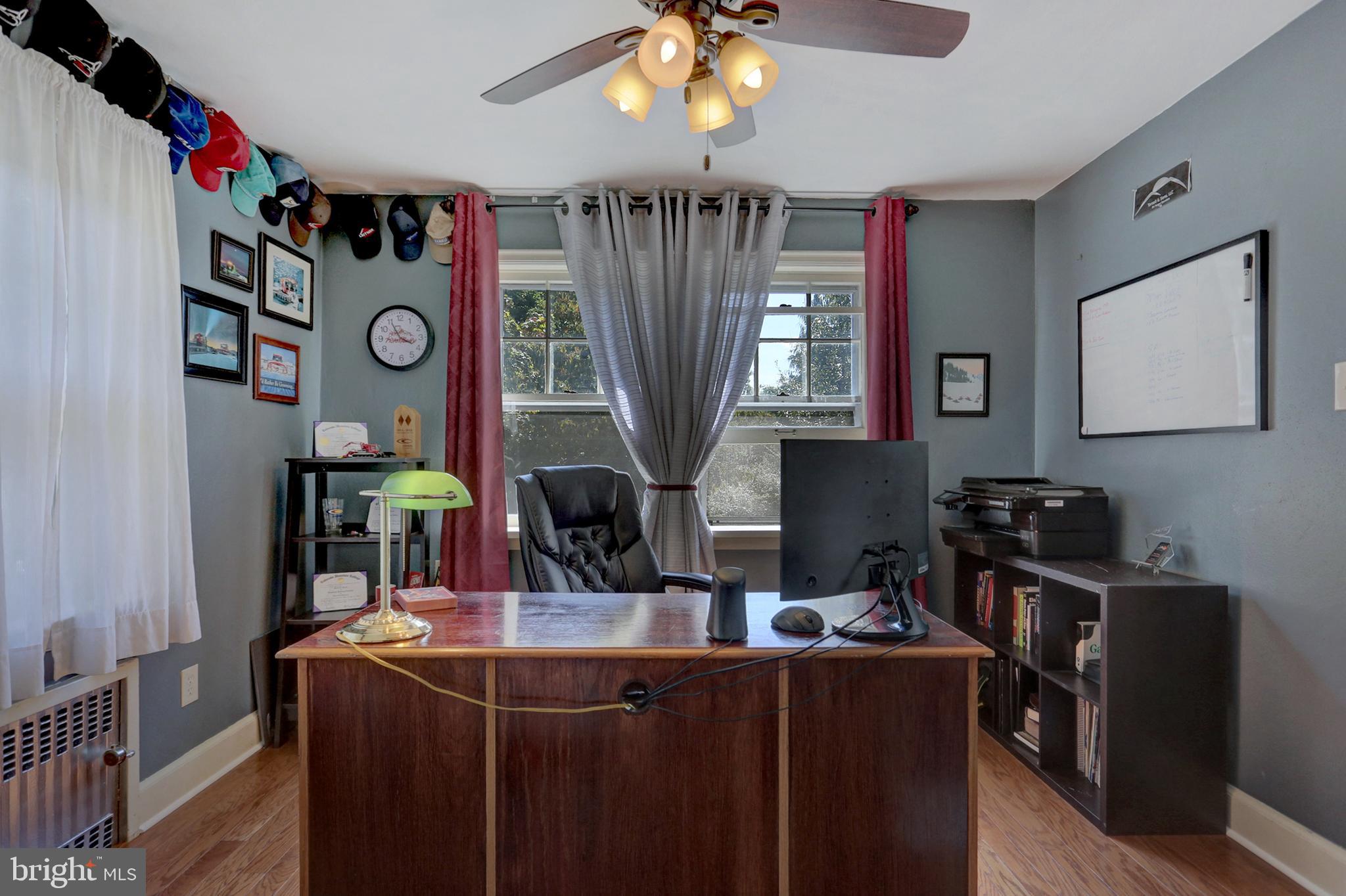 3615 Cloverfield Road Harrisburg, PA 17109 - Photo 15 of 38 Main floor bedroom/office/study