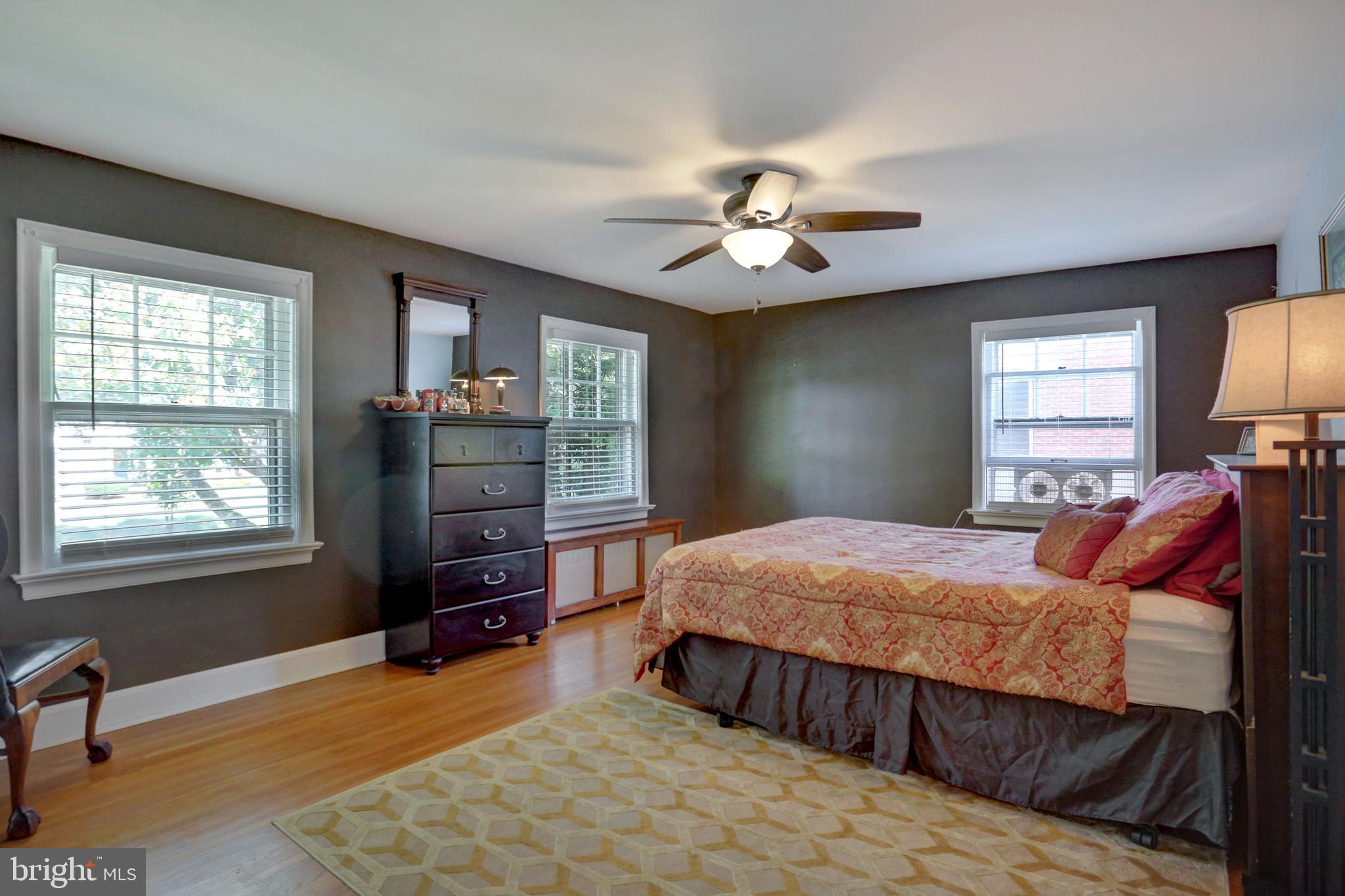 3615 Cloverfield Road Harrisburg, PA 17109 - Photo 25 of 38 Large Master Bedroom