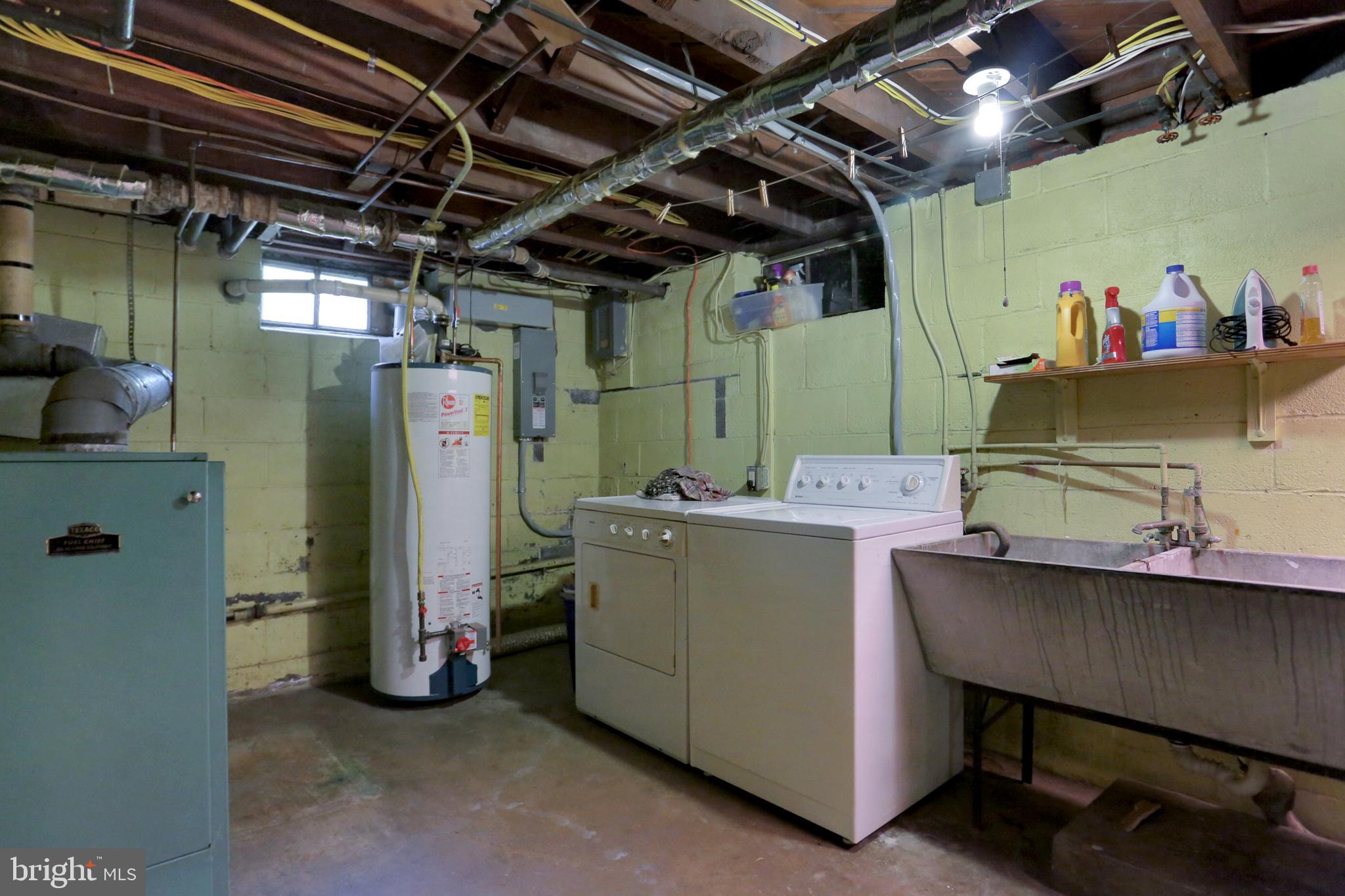 3615 Cloverfield Road Harrisburg, PA 17109 - Photo 29 of 38 Laundry room in basement