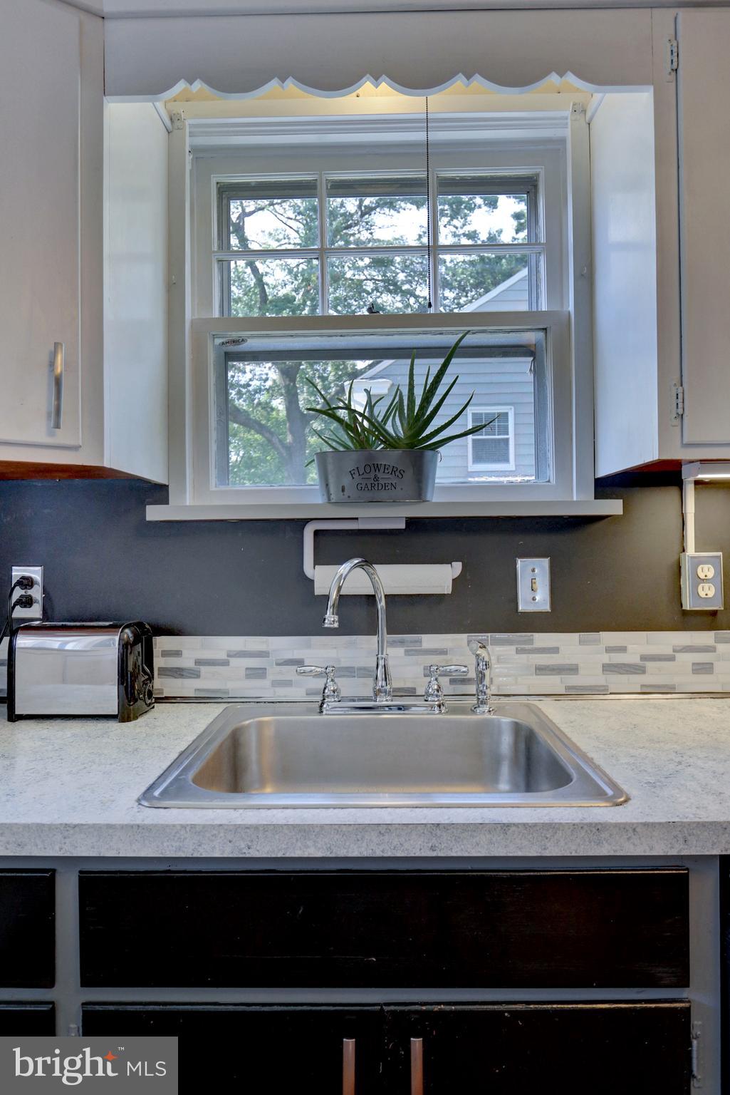 3615 Cloverfield Road Harrisburg, PA 17109 - Photo 10 of 38 Gallery Image 10