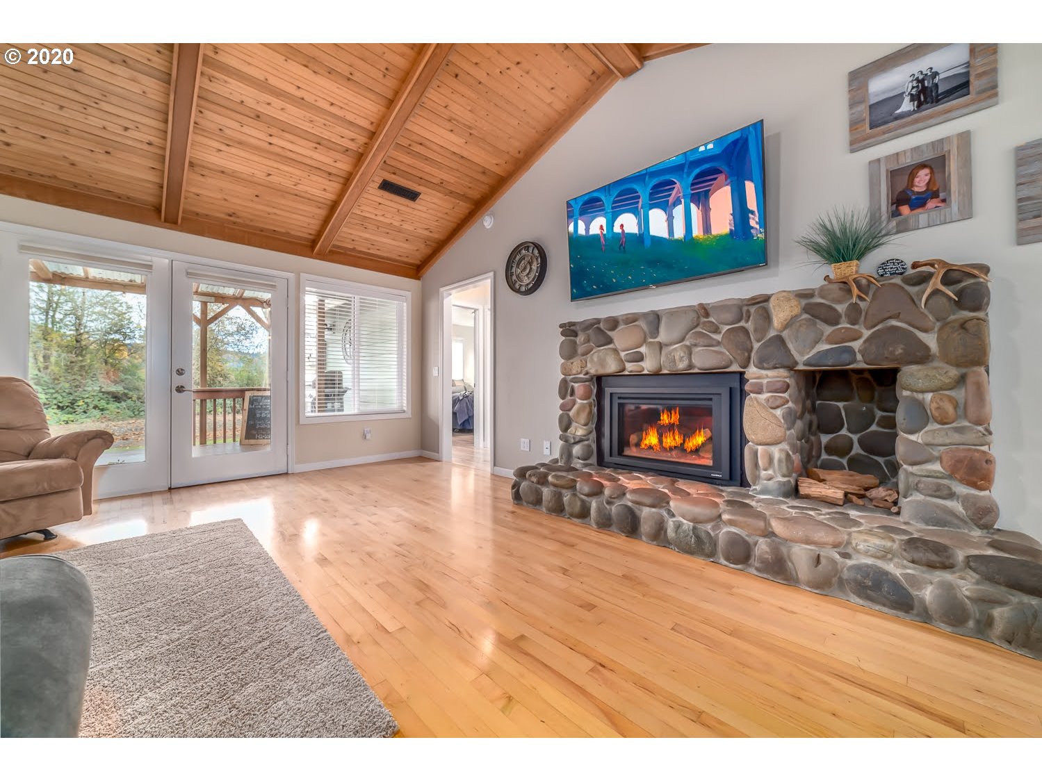 89831 North Game Farm Road Eugene, OR 97408 - Photo 22 of 32 Gallery Image 22