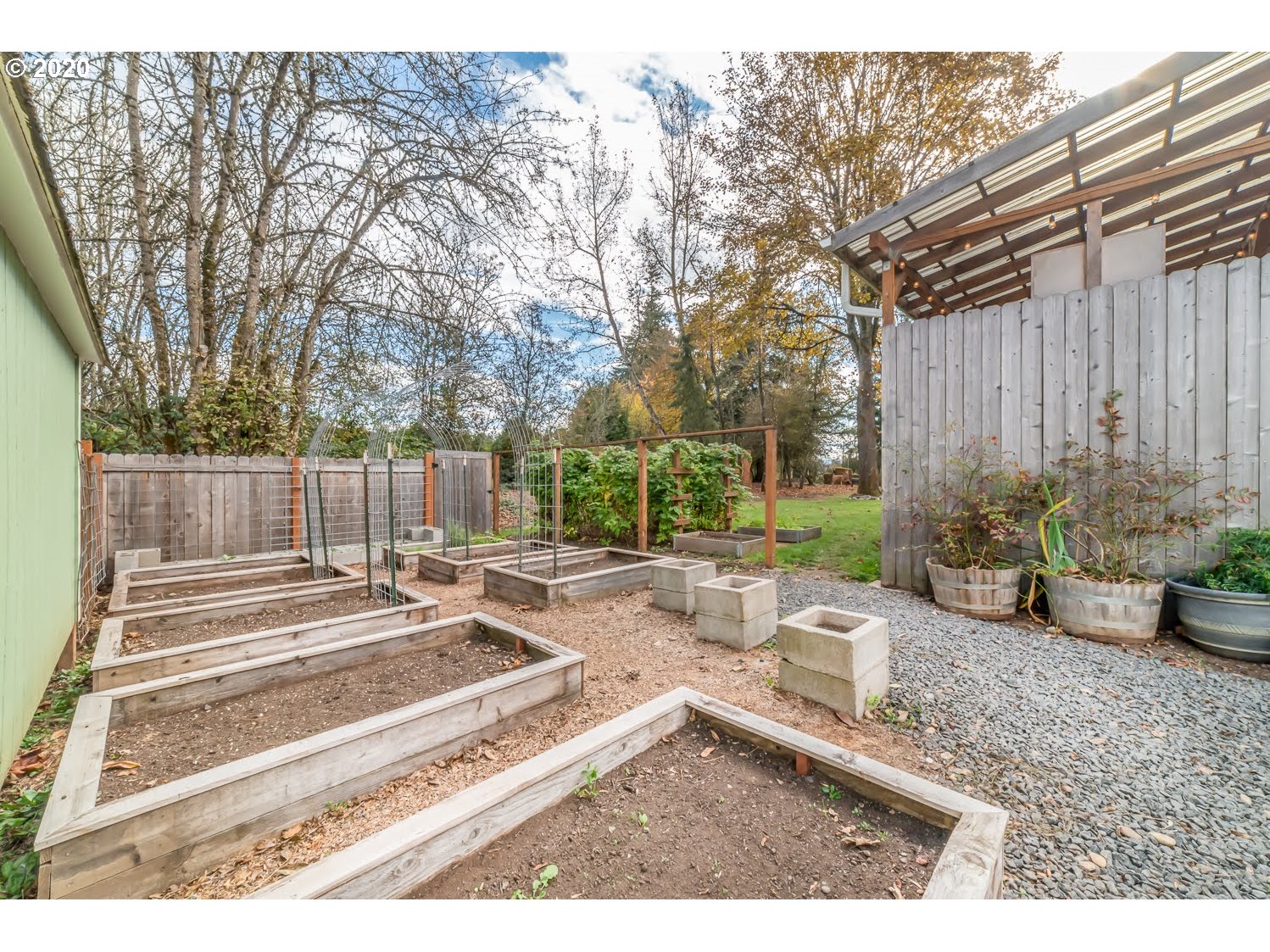 89831 North Game Farm Road Eugene, OR 97408 - Photo 10 of 32 Gallery Image 10