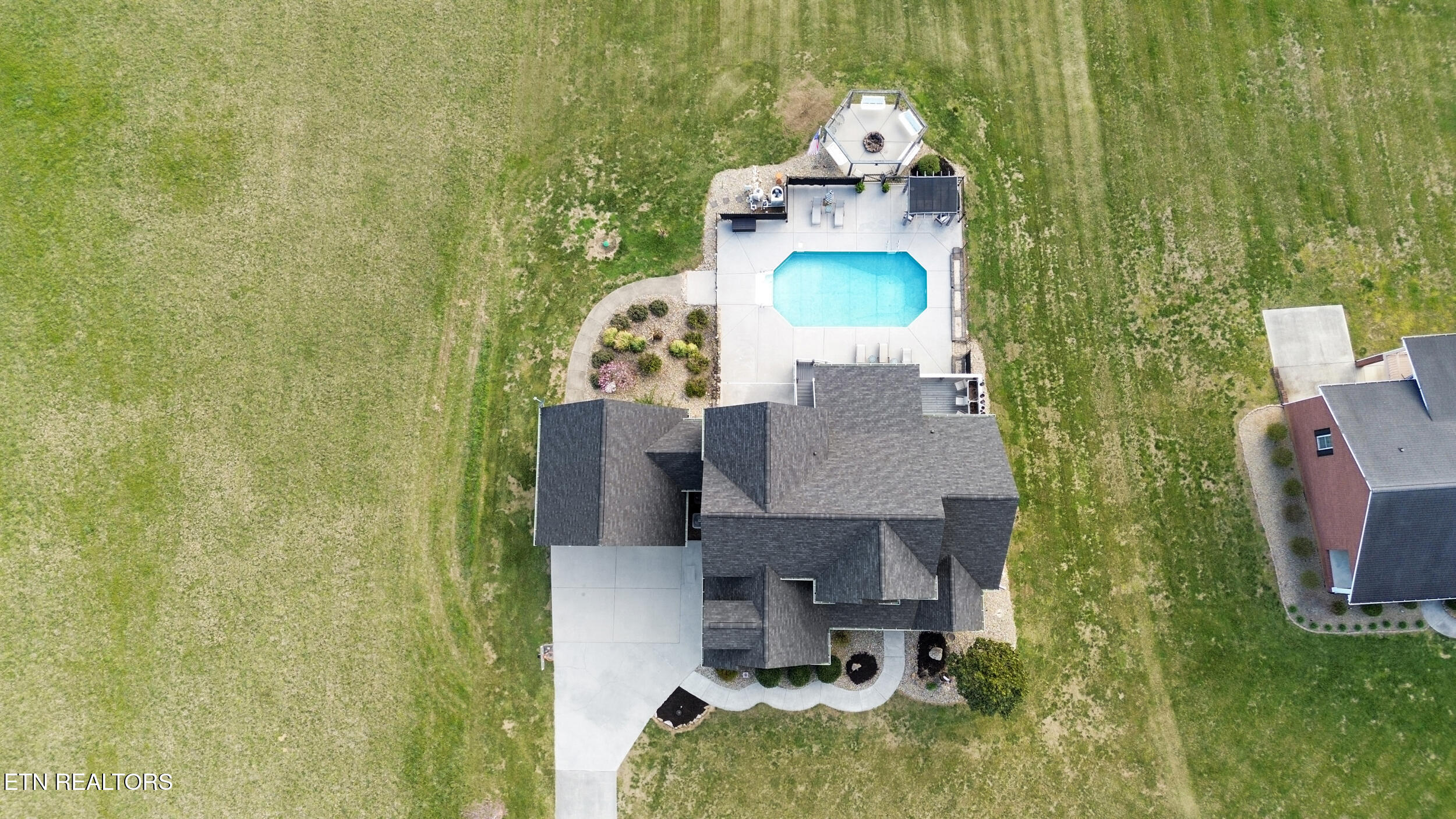 319 Coffey Heights Rutledge, TN 37861 - Photo 12 of 50 15_dji_0206_1