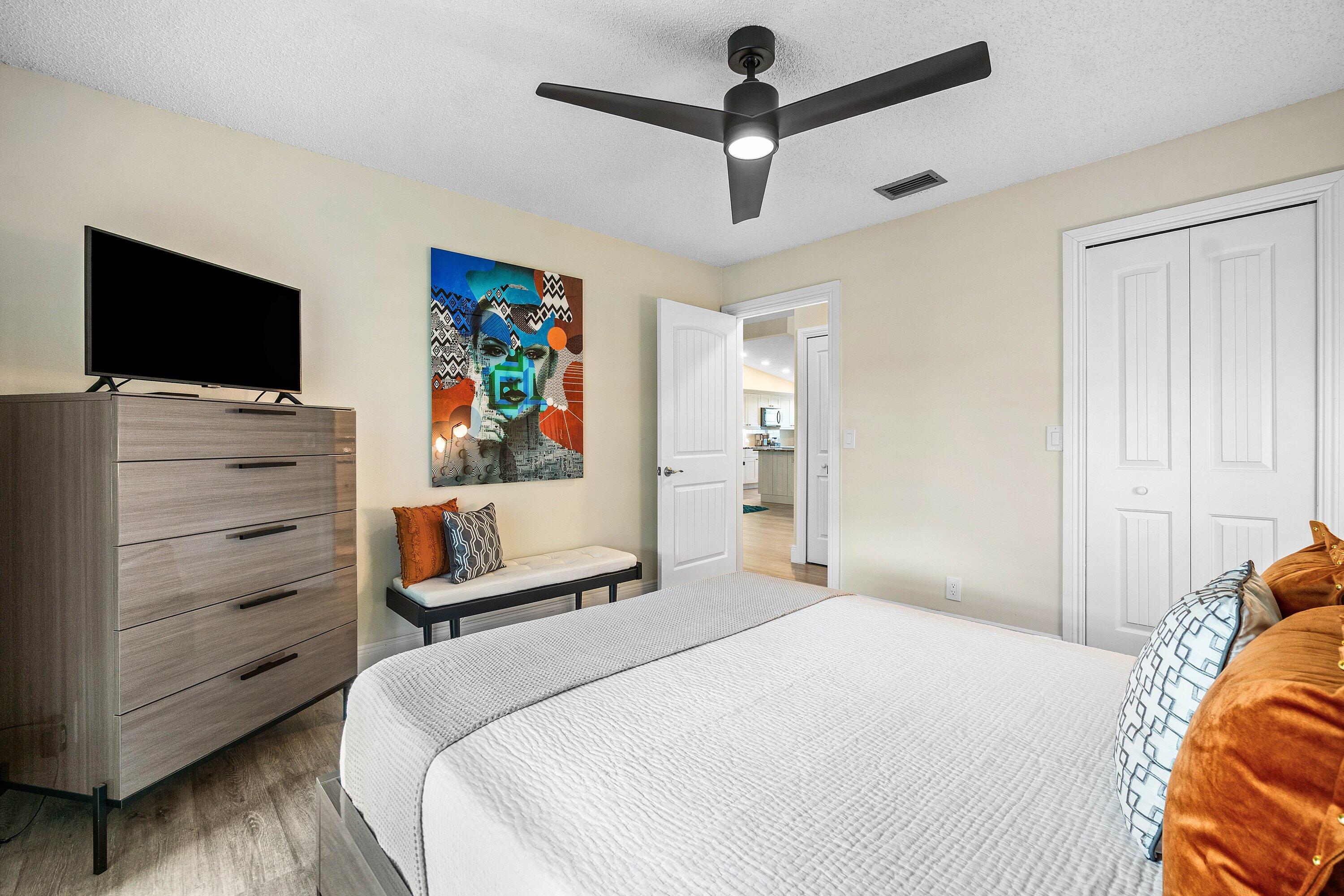 732 Lago Road Delray Beach, FL 33445 - Photo 27 of 42 Guest