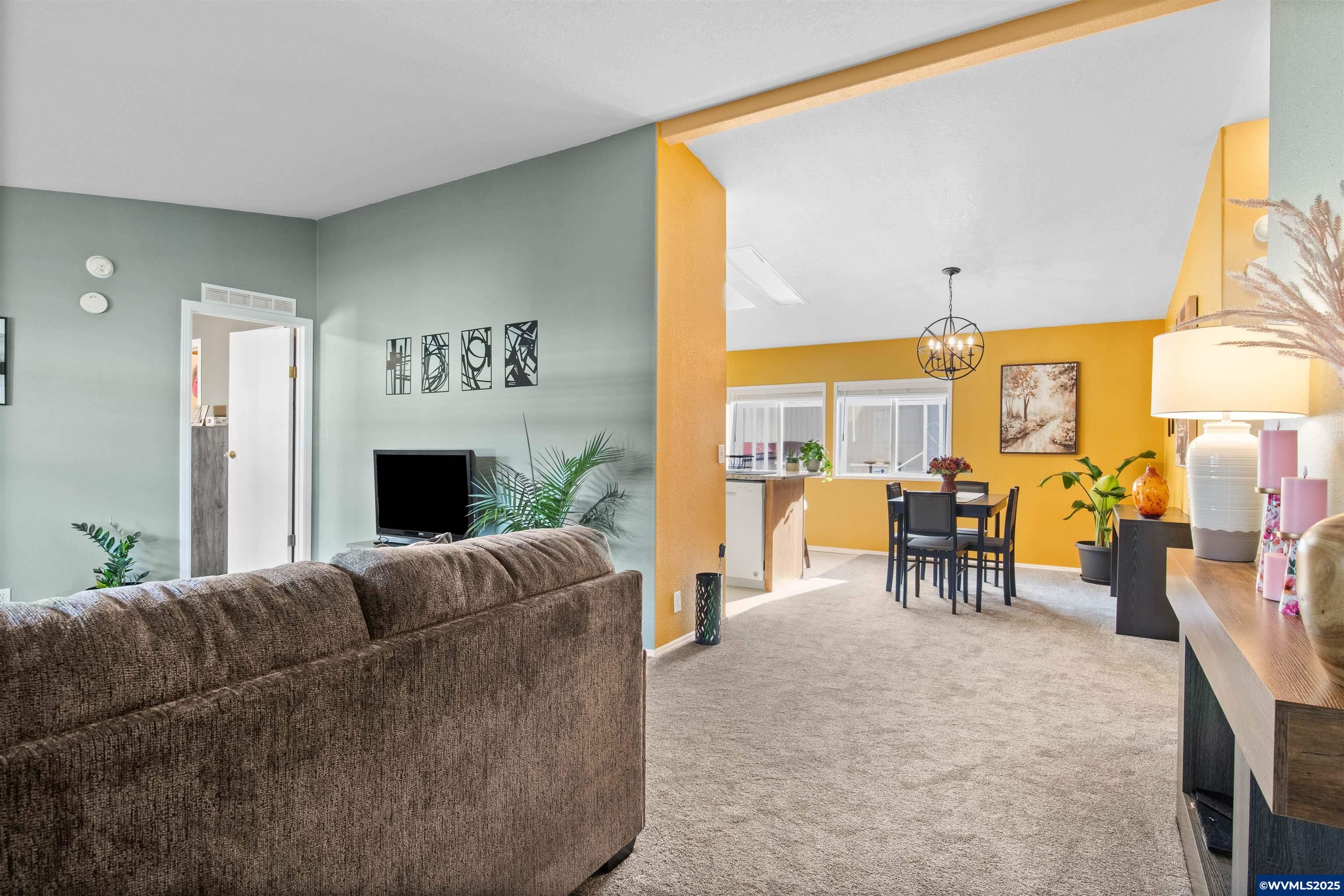 5422 Portland Road Northeast, Unit 22 Salem, OR 97305 - Photo 6 of 40
