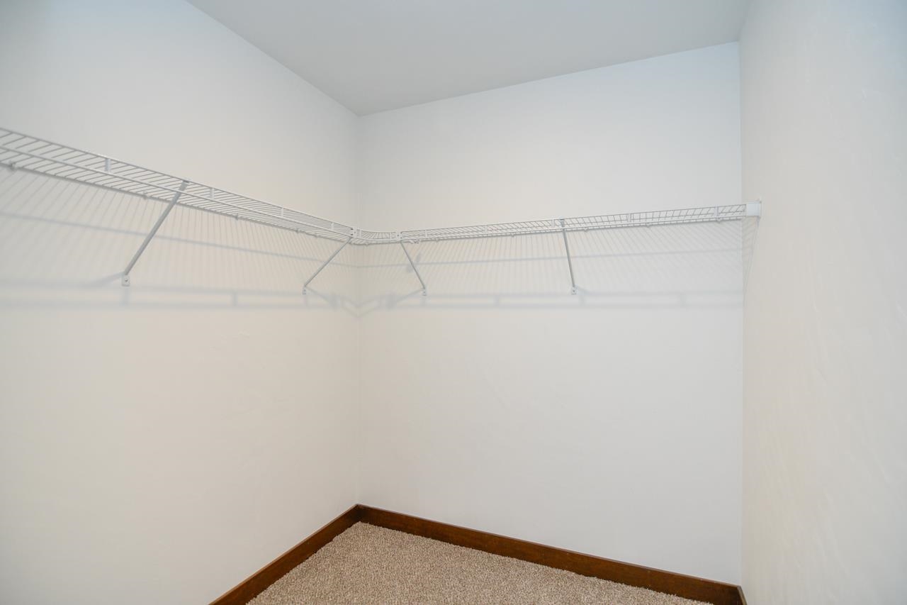 735 Hoffman Road Green Bay, WI 54301 - Photo 20 of 32