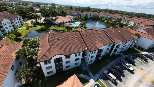 $2,400 | 822 Villa Circle, Boynton Beach, FL 33435