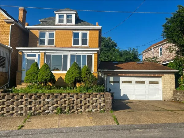 $270,000 | 409 Vine Street, Homestead, PA 15120