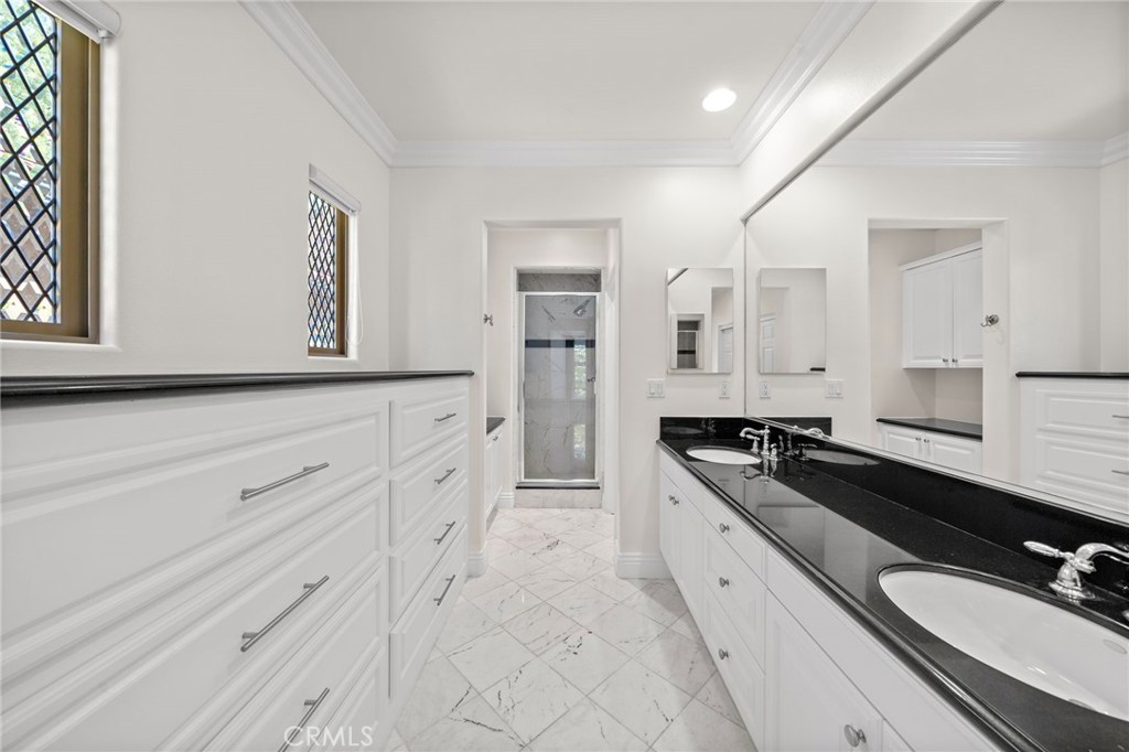 61 Shade Tree Irvine, CA 92603 - Photo 8 of 26