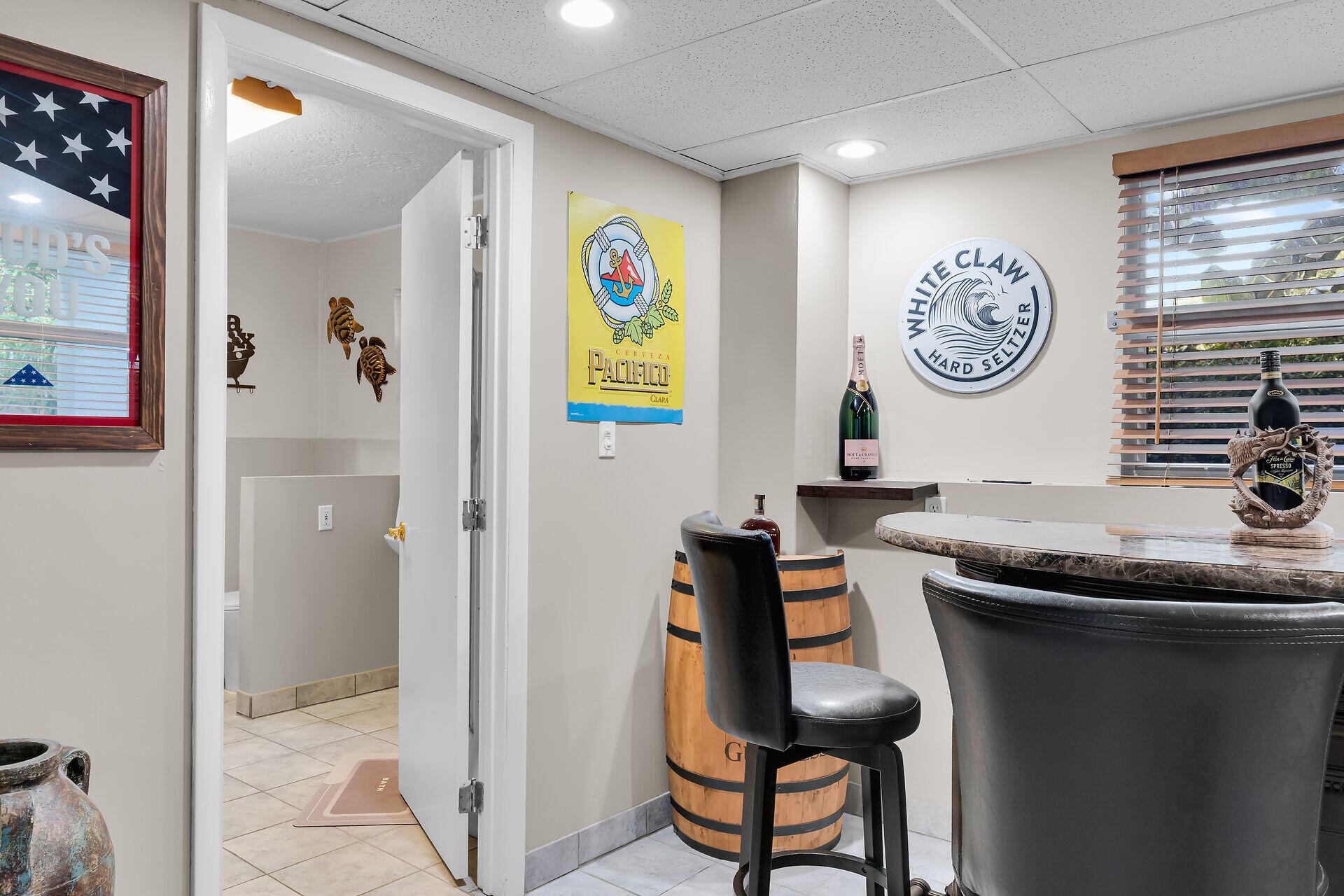 593 Bonito Avenue Key Largo, FL 33037 - Photo 14 of 72 a room with a table and chairs