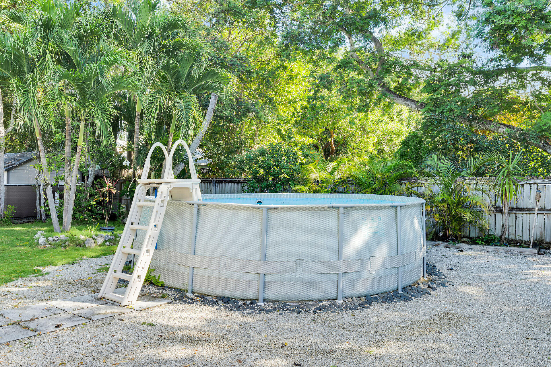 593 Bonito Avenue Key Largo, FL 33037 - Photo 54 of 72 a view of outdoor space
