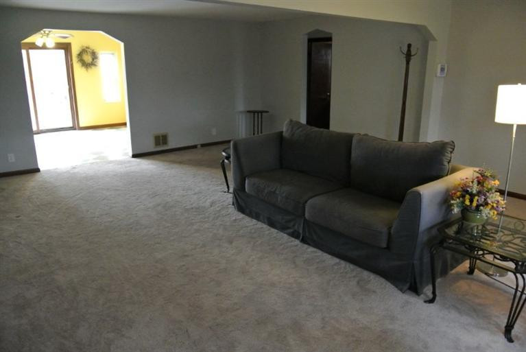 5669 Weaver Lane Cold Spring, KY 41076 - Photo 3 of 18 Gallery Image 3