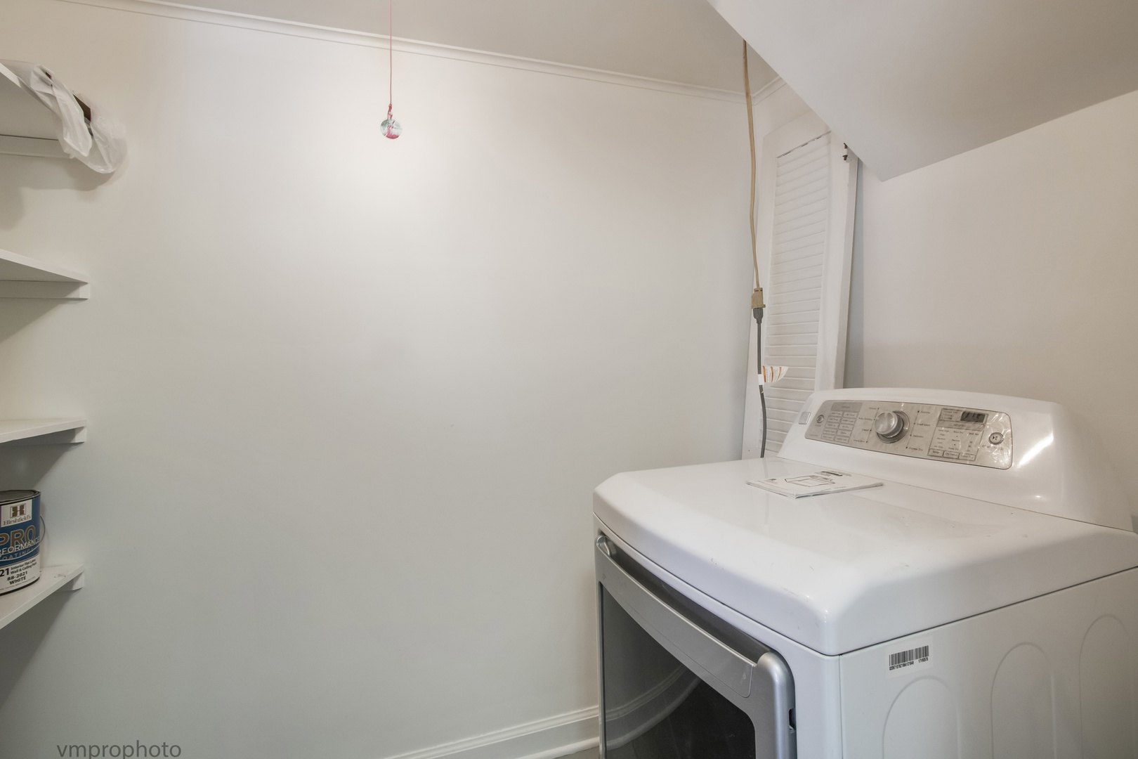 61 Miller Road Lake Zurich, IL 60047 - Photo 21 of 31 a utility room with dryer and washer