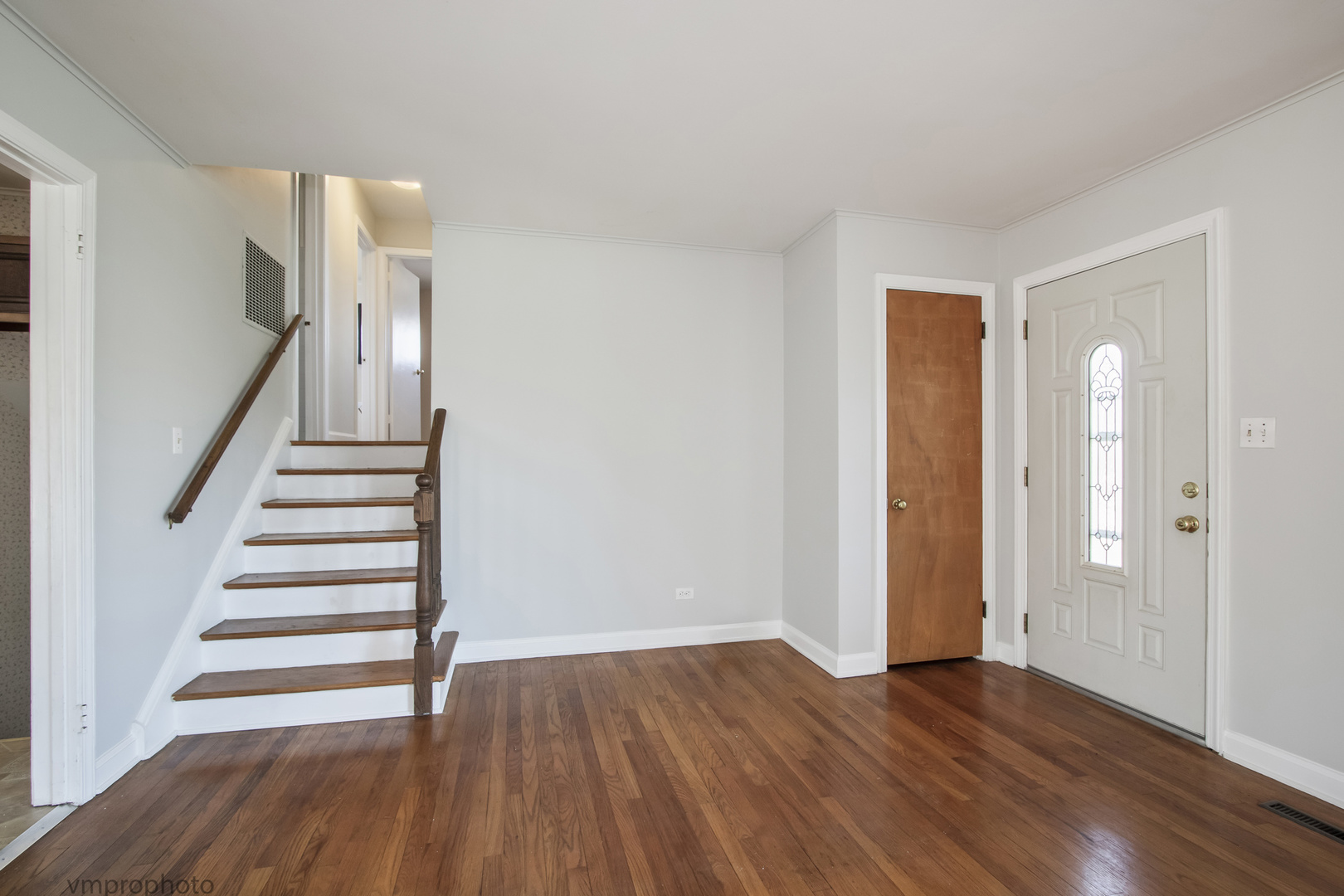 61 Miller Road Lake Zurich, IL 60047 - Photo 9 of 31 a view of entryway with wooden floor