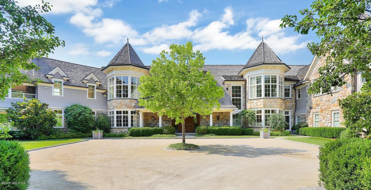 35 Close Road Greenwich, CT 06831 - Photo 7 of 78 7 Front Entrance Drive way 4