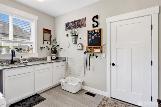 $850,000 | 2738 Jenjar Avenue, Ferndale, WA 98248