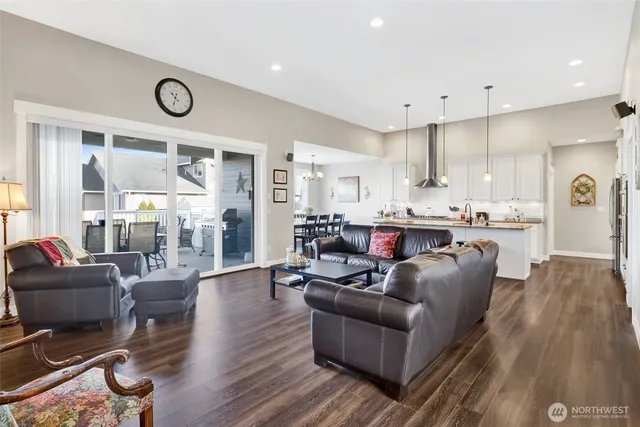 $850,000 | 2738 Jenjar Avenue, Ferndale, WA 98248