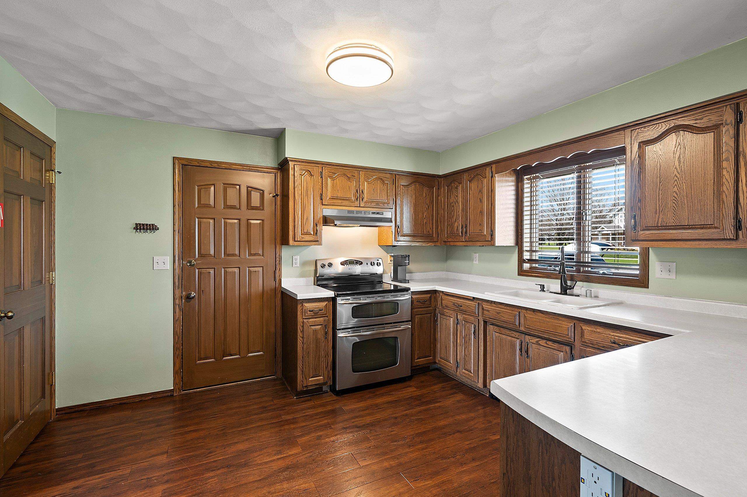 W2251 Pine Lane Freedom, WI 54130 - Photo 11 of 54