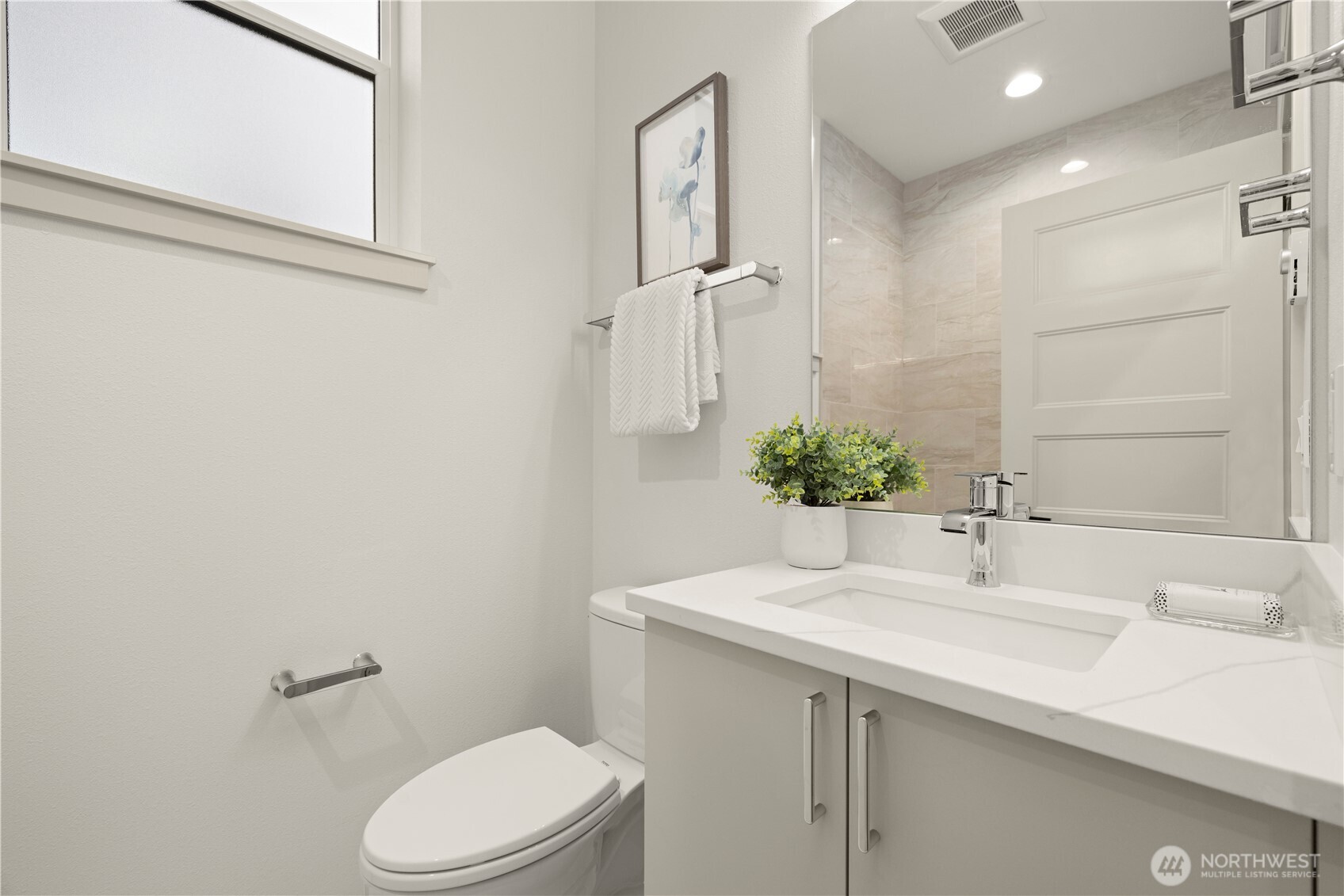 7005 9th Avenue Northeast Seattle, WA 98115 - Photo 23 of 28