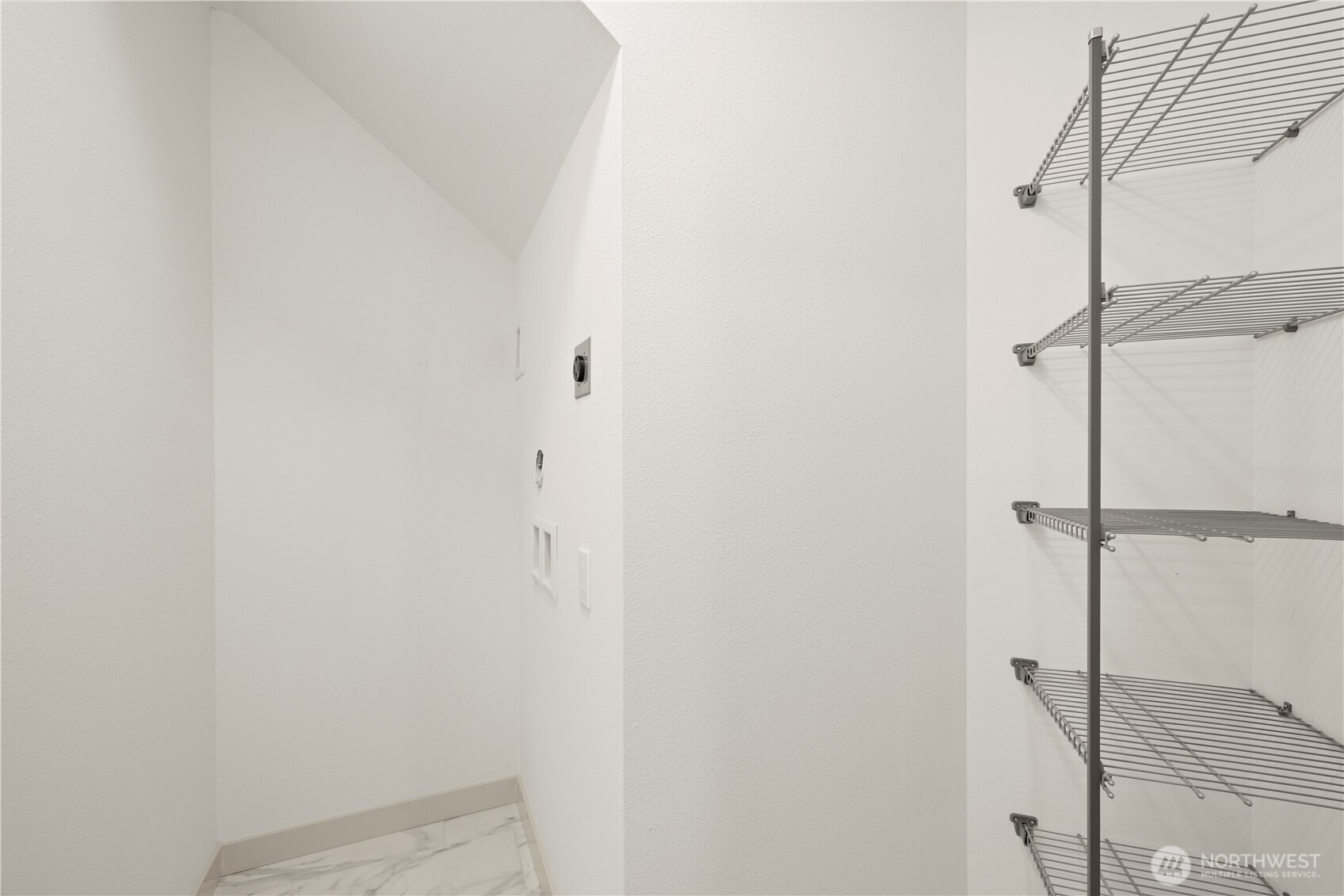 7005 9th Avenue Northeast Seattle, WA 98115 - Photo 24 of 28