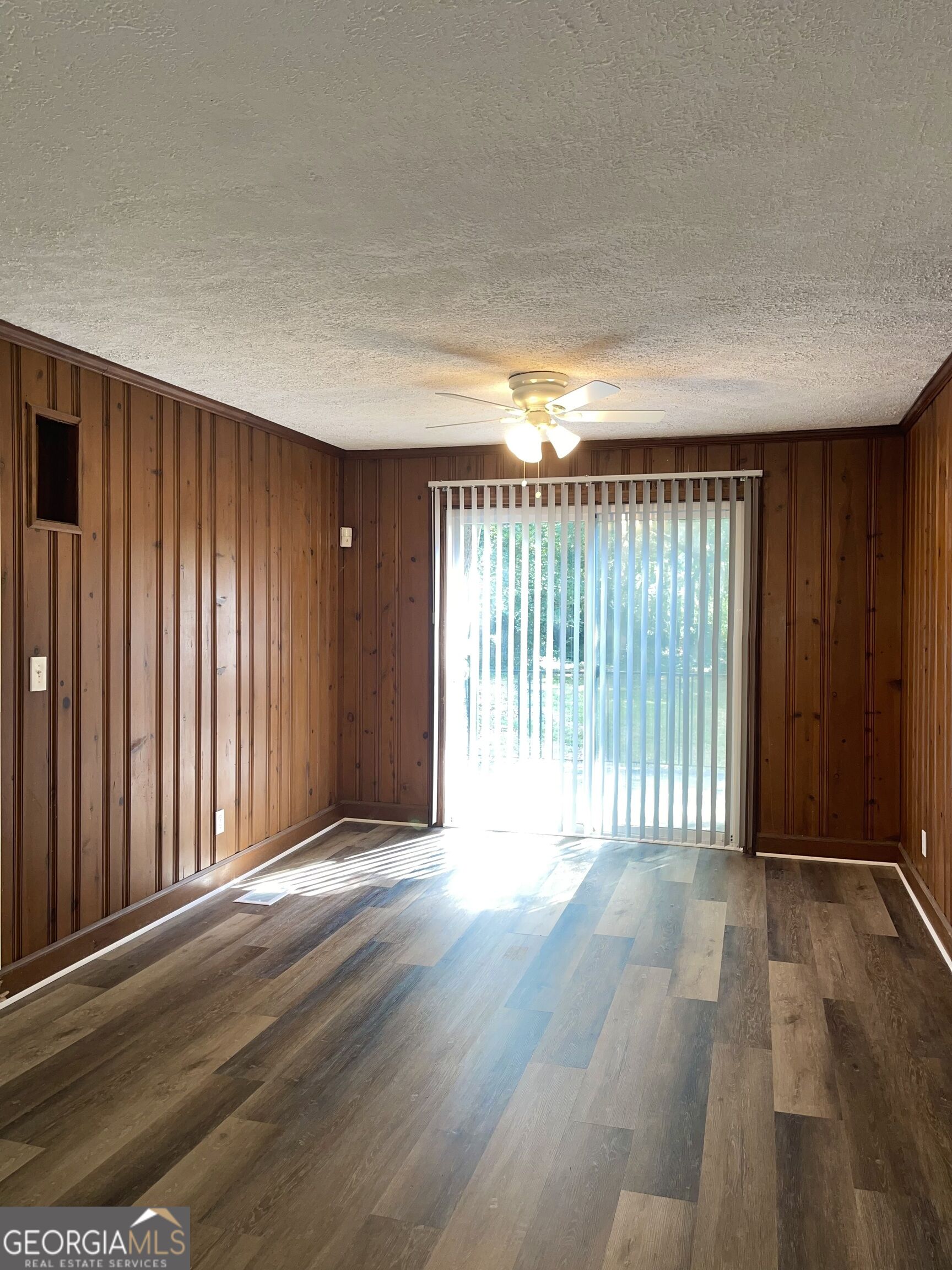 1088 Forrest Boulevard Decatur, GA 30030 - Photo 3 of 11 Gallery Image 3
