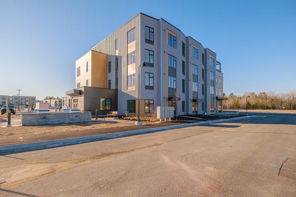 $399,000 | 1 Cross Street, Unit 215, Scarborough, ME 04074
