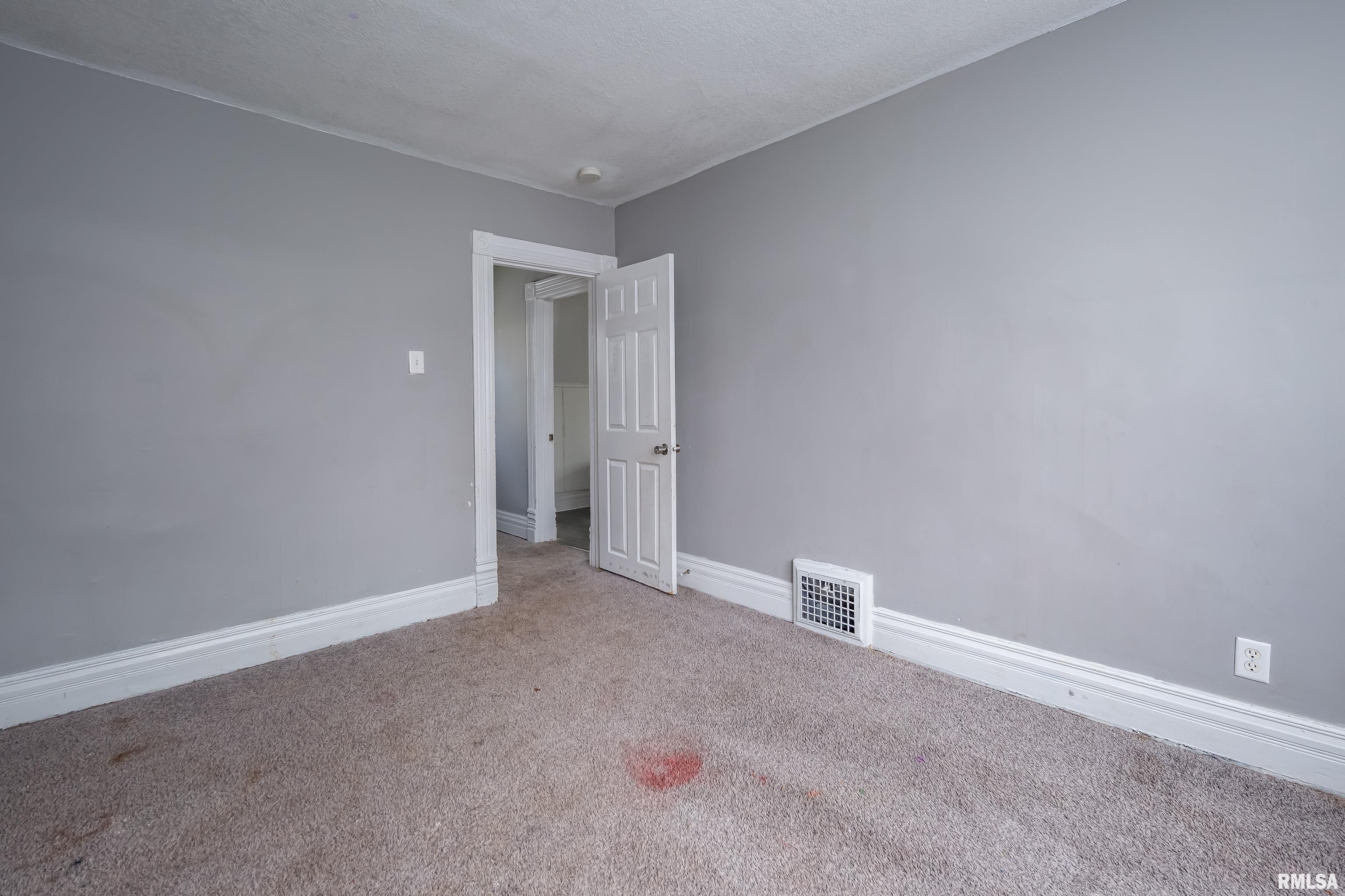 914 25th Street Moline, IL 61265 - Photo 18 of 25 Gallery Image 18