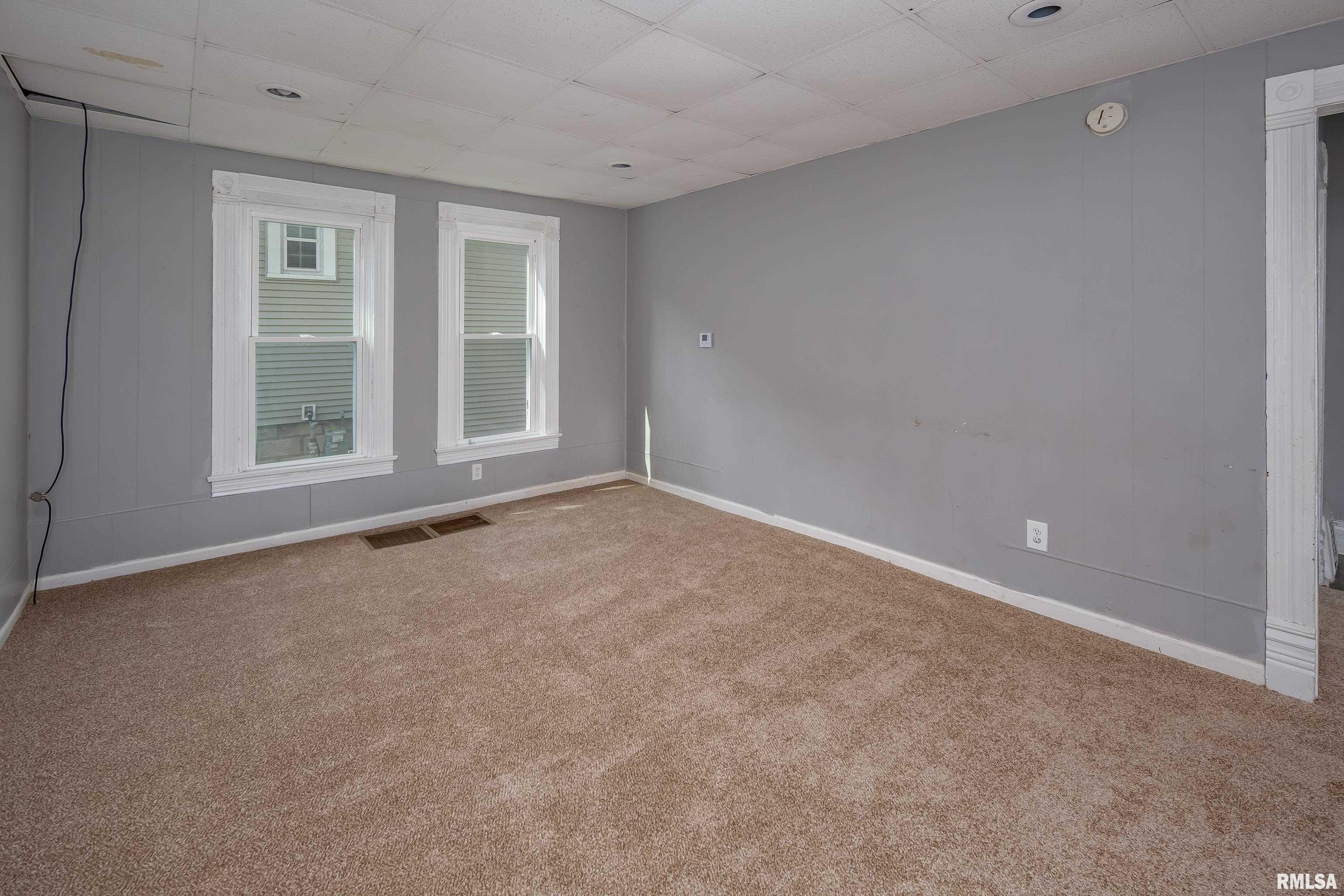 914 25th Street Moline, IL 61265 - Photo 3 of 25 Gallery Image 3