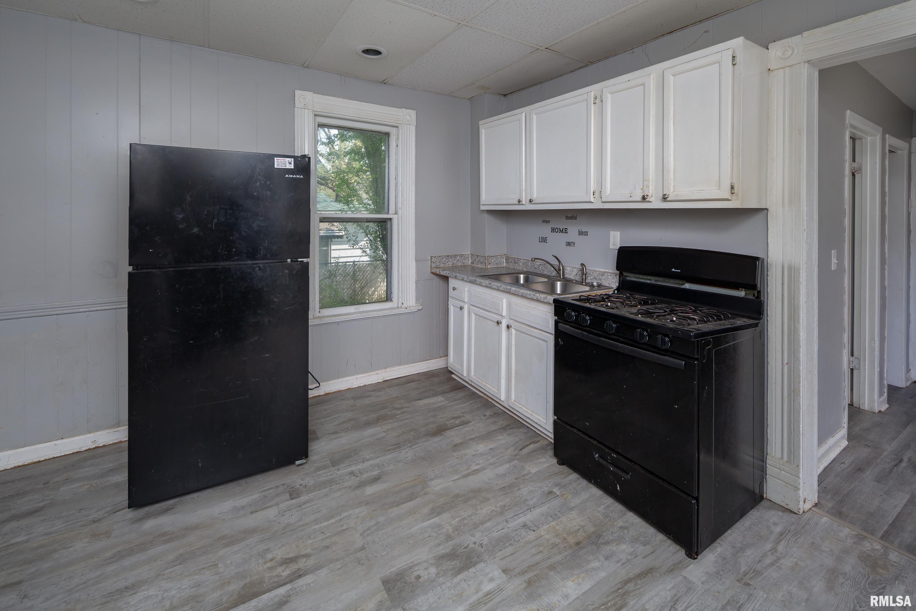 914 25th Street Moline, IL 61265 - Photo 6 of 25 Gallery Image 6