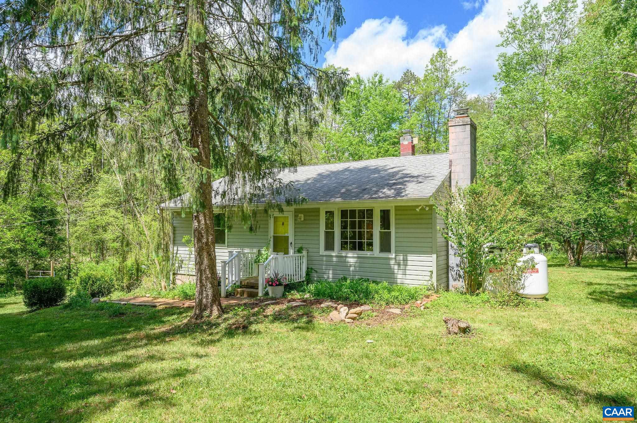 6554 Esmont Road Keene, VA 22946 - Photo 2 of 34