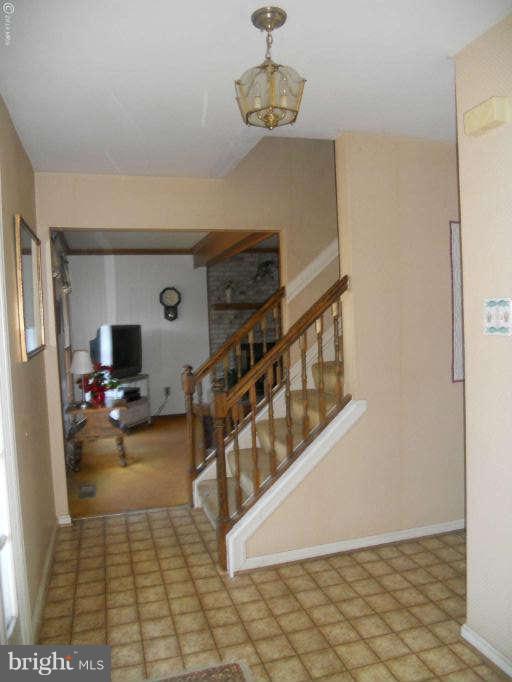 4316 Sir Walter Road Olney, MD 20832 - Photo 8 of 27 Interior (General)