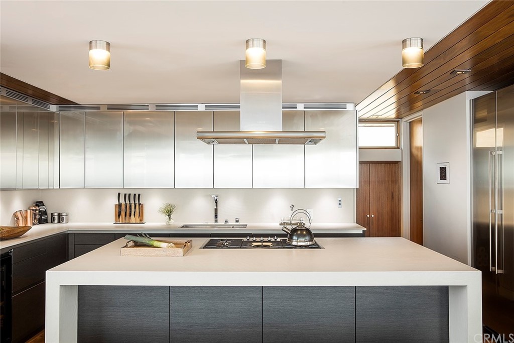 2615 Crest Drive Manhattan Beach, CA 90266 - Photo 12 of 49