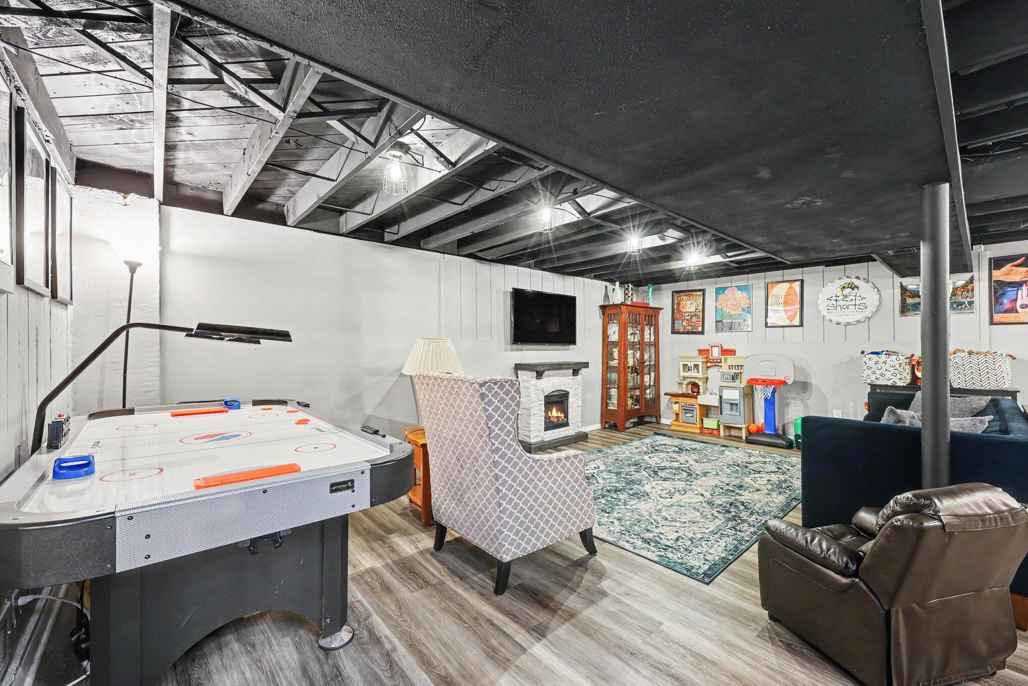 3621 Eli Road Ann Arbor, MI 48104 - Photo 19 of 28 018_cfhj4309_74