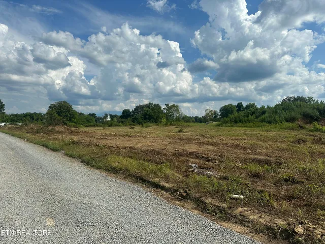 $380,000 | 540 Henderson Road, Unit 31, Pigeon Forge, TN 37862