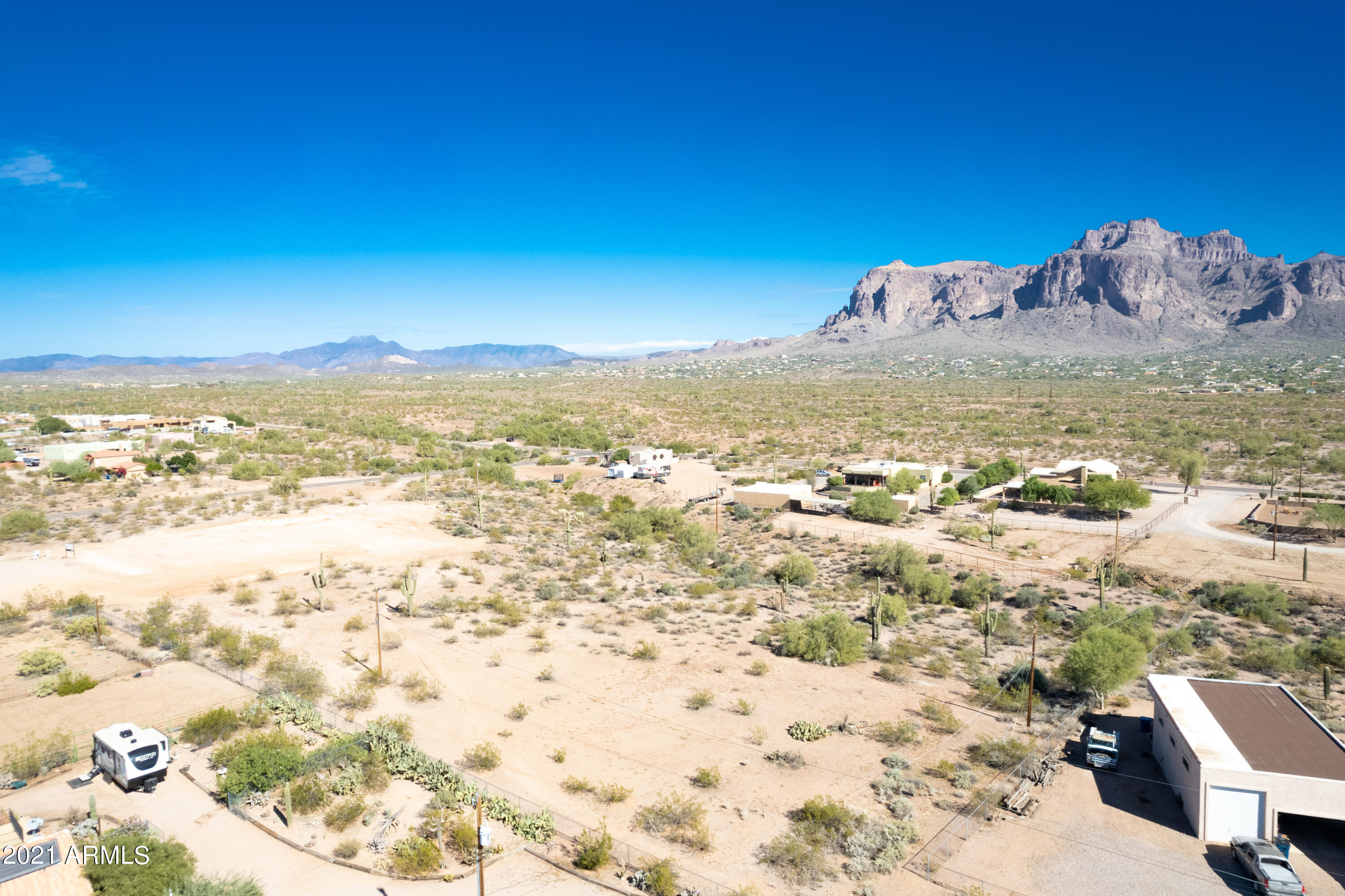 1400 North Hilton Road Apache Junction, AZ 85119 - Photo 14 of 14 a view of a sky from a beach