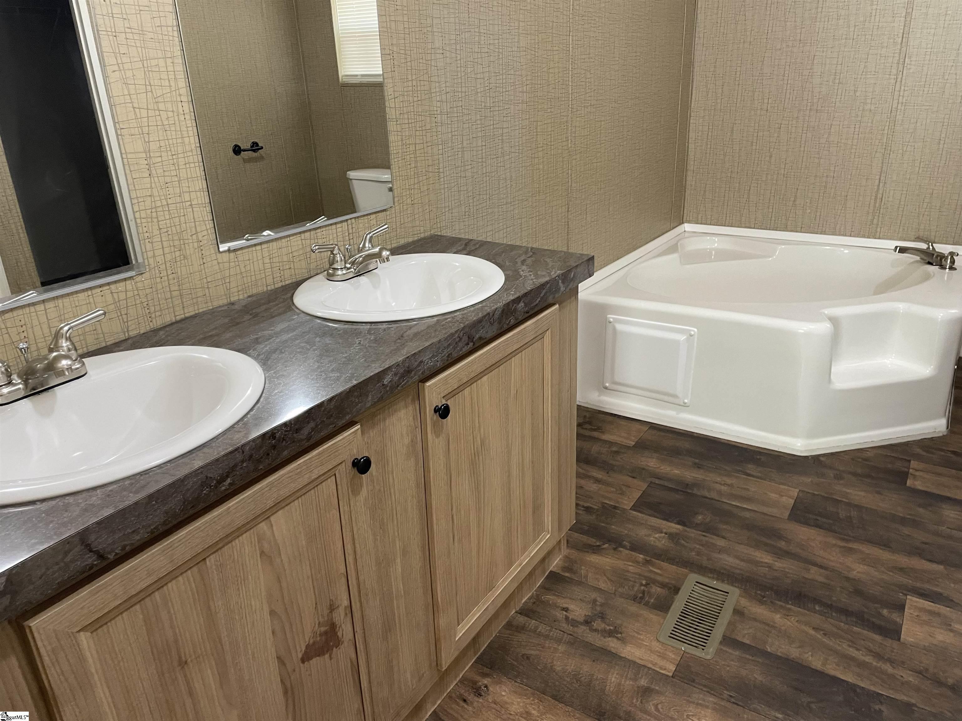 188 State Rd S-11-72 Gaffney, SC 29340 - Photo 7 of 21 Gallery Image 7