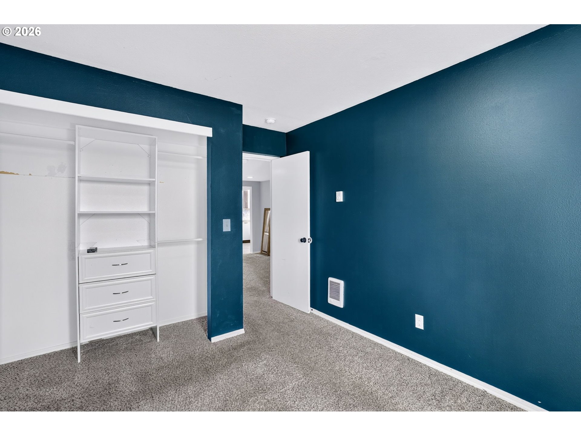 28605 Northeast Reilly Road Camas, WA 98607 - Photo 17 of 31 Primary Bedroom