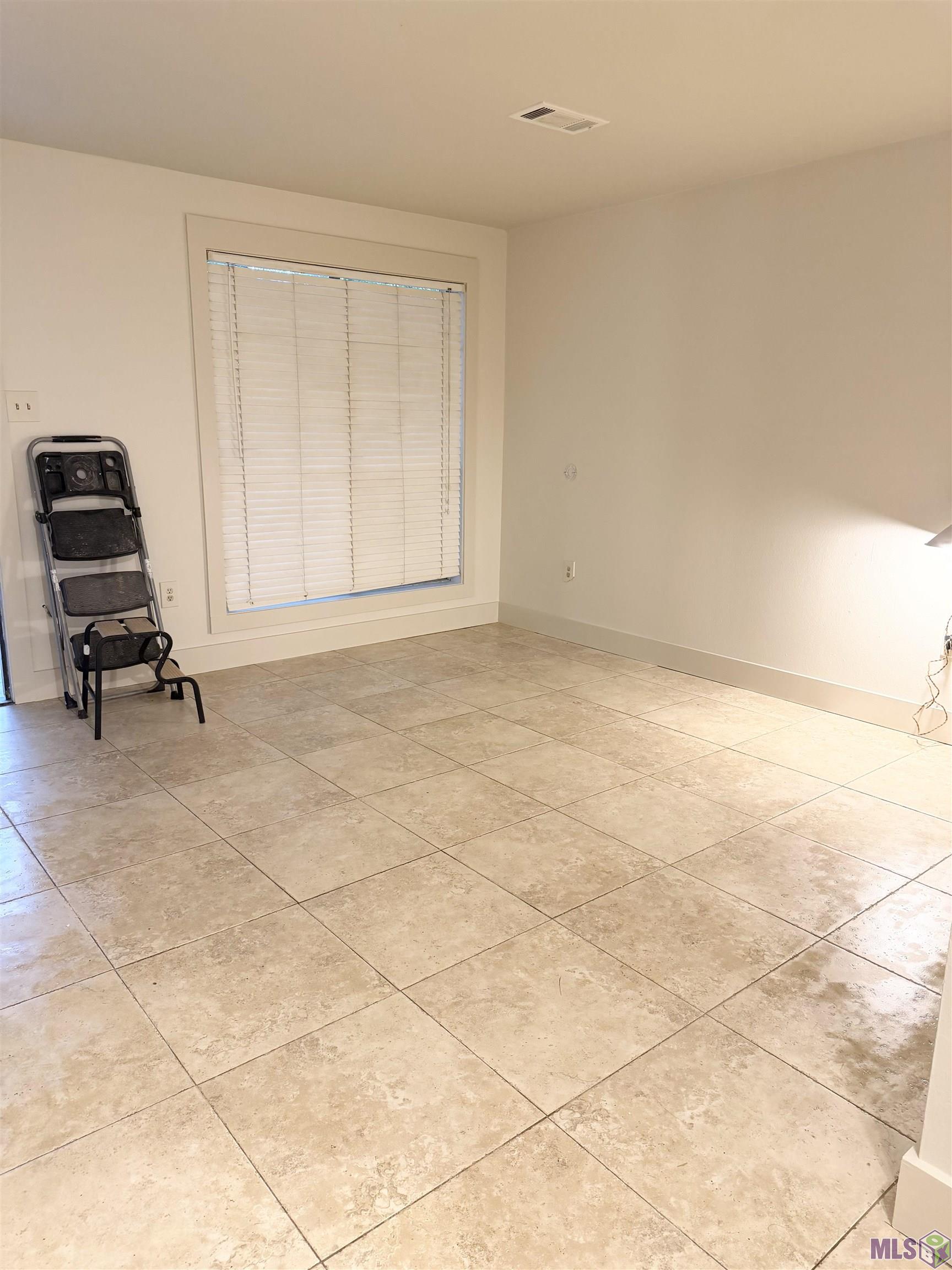 636 Lakeland Drive, Unit 3 Baton Rouge, LA 70802 - Photo 4 of 9
