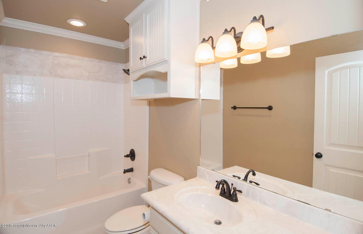 16900 Hope Road Canyon, TX 79015 - Photo 22 of 34 BATHROOM 2 VIEW 1