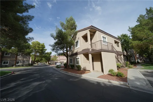 $1,640 | 5250 South Rainbow Boulevard, Unit 1069, Las Vegas, NV 89118
