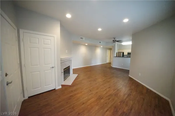 $1,640 | 5250 South Rainbow Boulevard, Unit 1069, Las Vegas, NV 89118