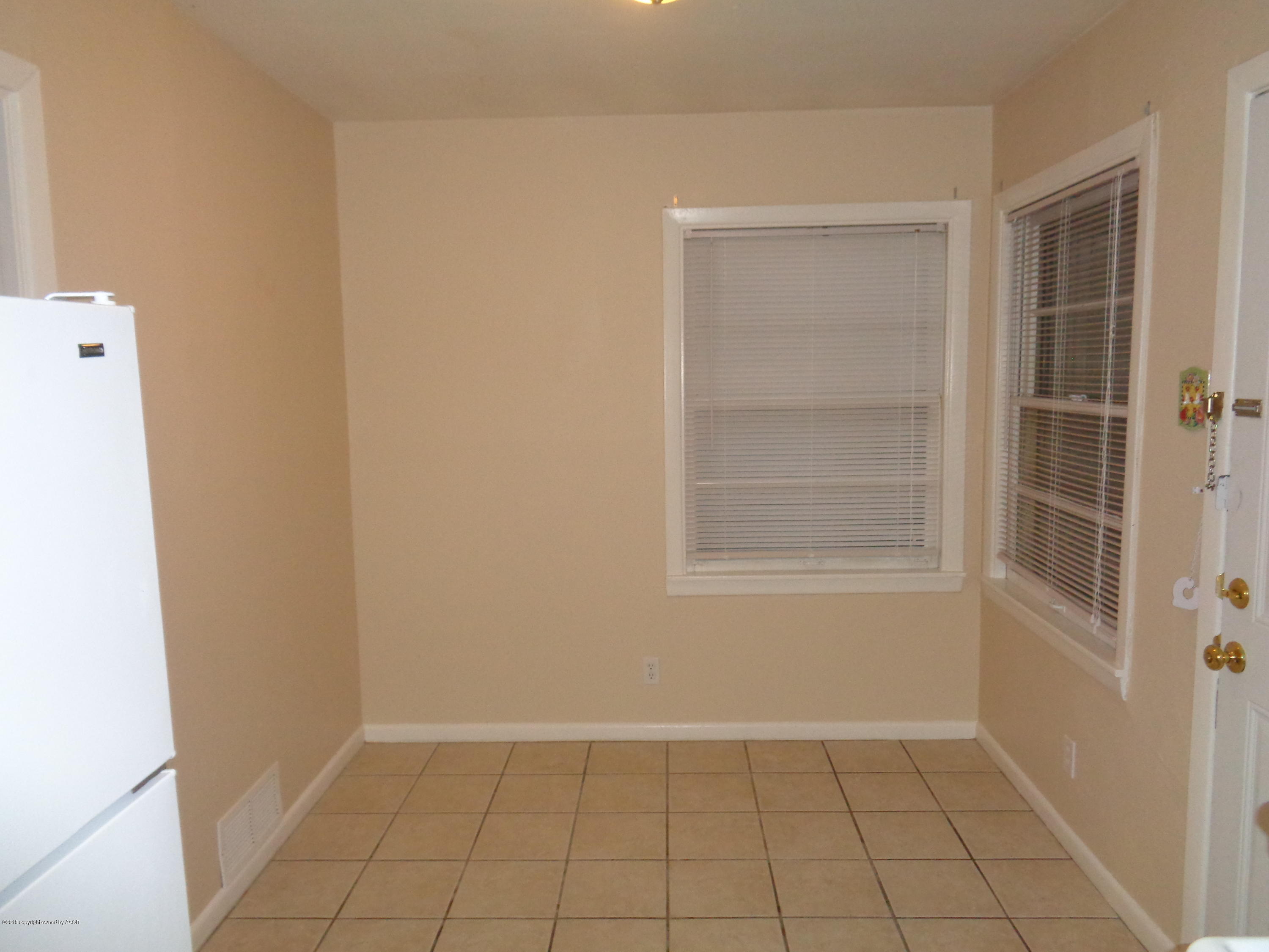 4227 South Washington Street Amarillo, TX 79110 - Photo 10 of 14 Breakfast Area