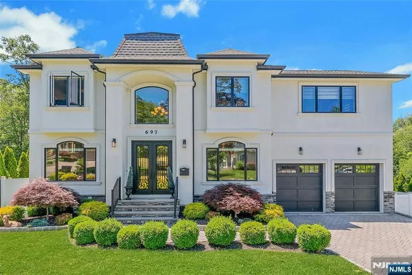 $2,150,000 | 697 Terrace Drive, Paramus, NJ 07652