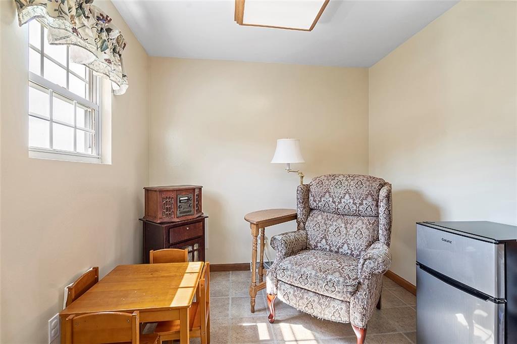 310 Clements Road Pittsburgh, PA 15239 - Photo 11 of 25