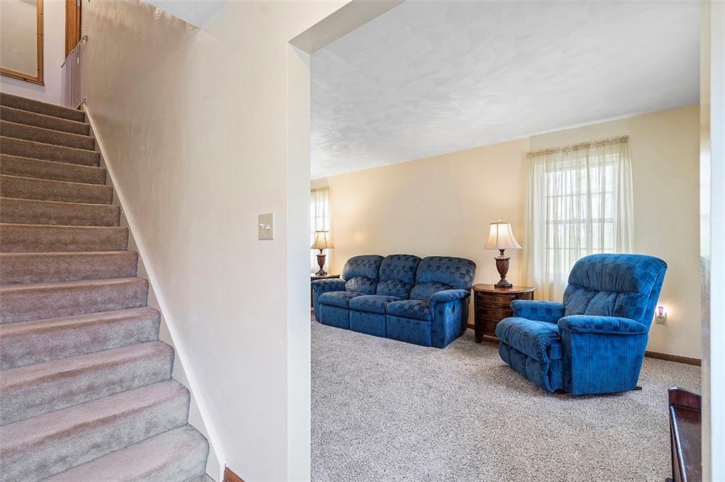 310 Clements Road Pittsburgh, PA 15239 - Photo 15 of 25