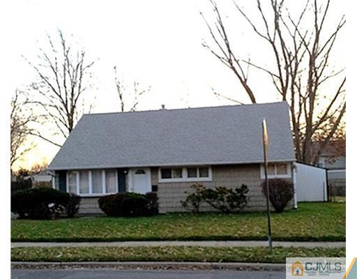 107 Idlewild Road Edison, NJ 08817 - Photo 1 of 11