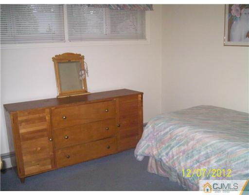 107 Idlewild Road Edison, NJ 08817 - Photo 9 of 11
